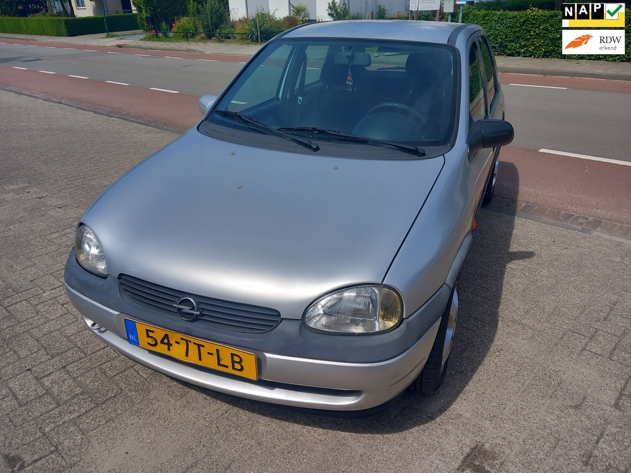 Opel Corsa - 1.2i-16V CDX Cool apk tot 10-06-2026 - AutoWereld.nl