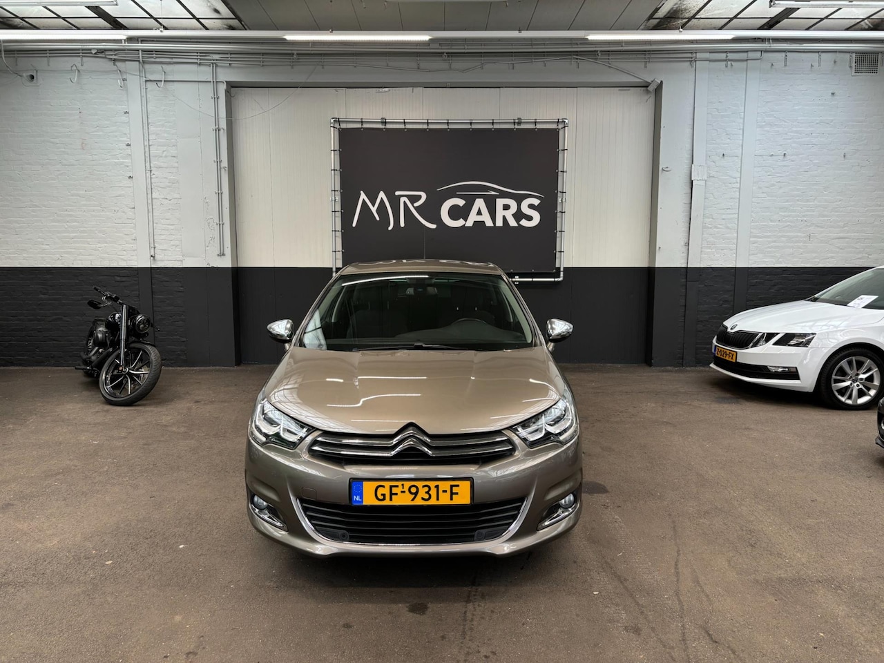 Citroën C4 - 1.2 PureTech Feel Collection clima/navi - AutoWereld.nl