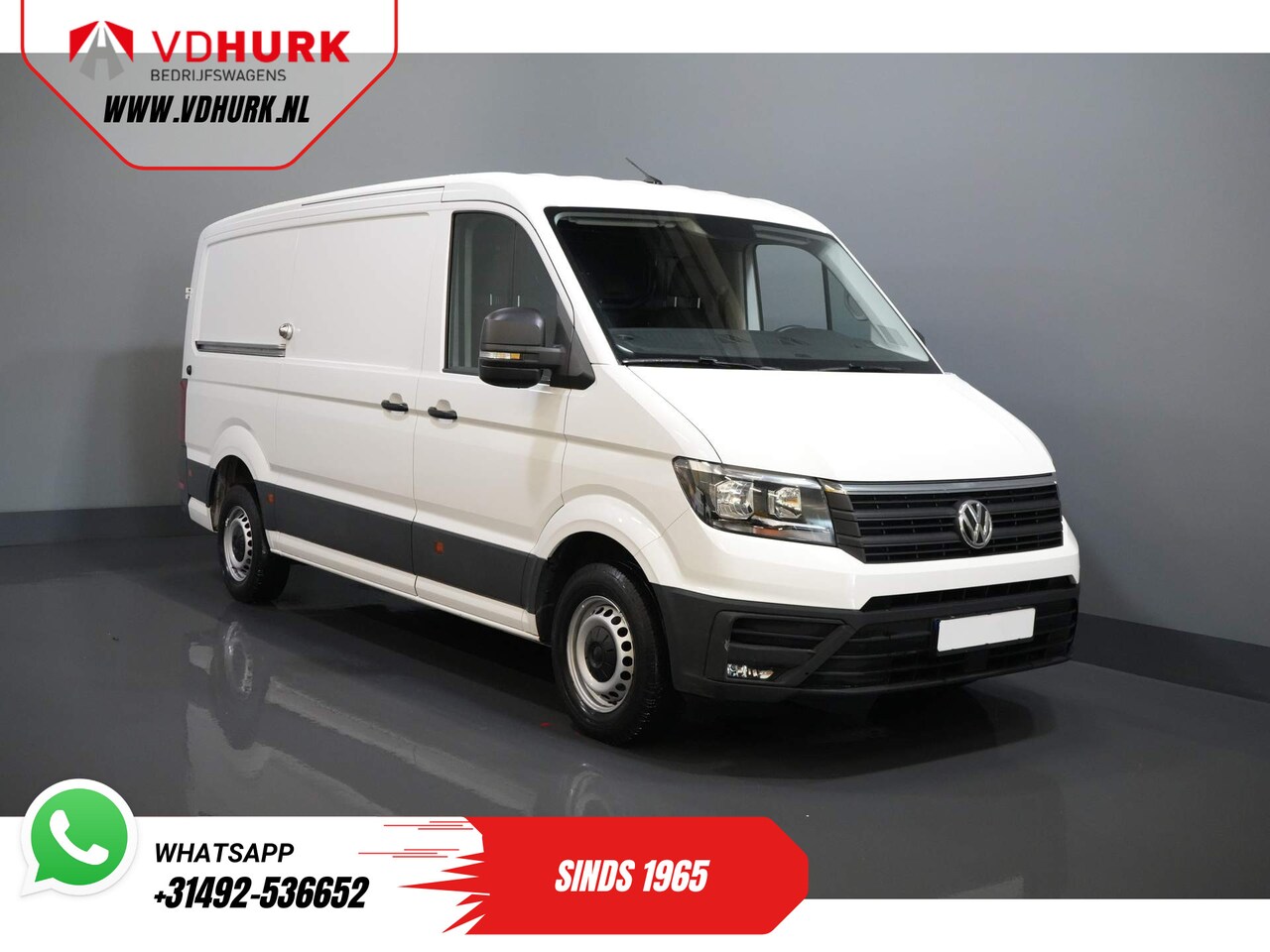 Volkswagen Crafter - 2.0 TDI L3H2 Gev.stoel/ CarPlay/ Camera/ Cruise/ Airco/ 270Gr. deuren - AutoWereld.nl