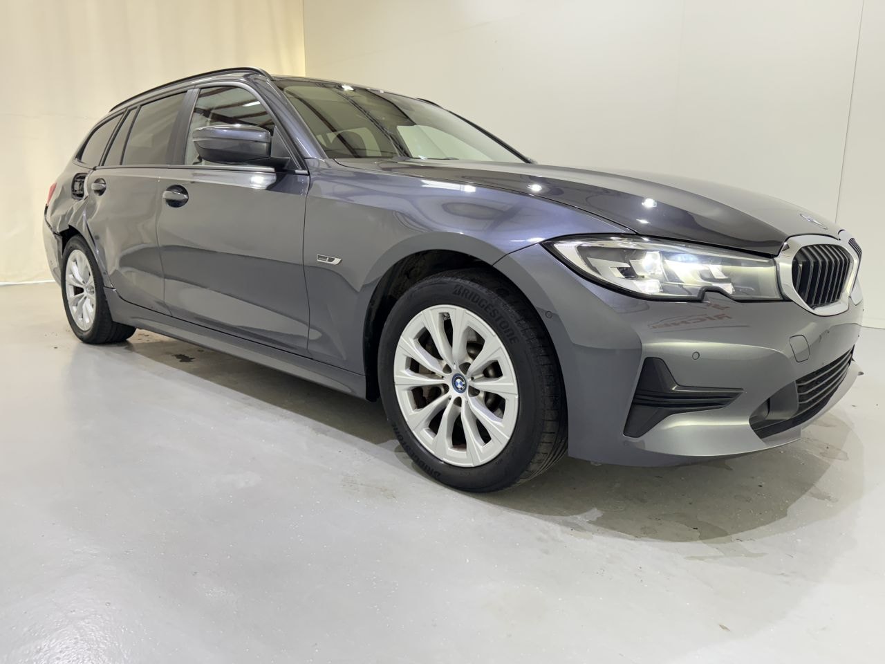 BMW 3-serie Touring - 330e Hybrid Aut8 - AutoWereld.nl