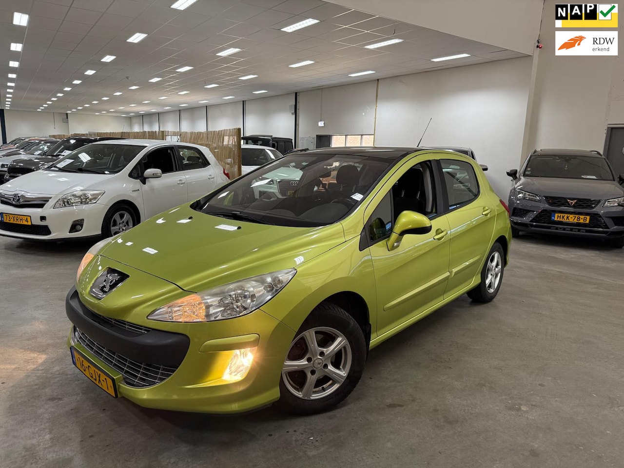 Peugeot 308 - 1.6 VTi XT / SUPER NETJES / PANORAMADAK / DEALER ONDERHOUDEN - AutoWereld.nl
