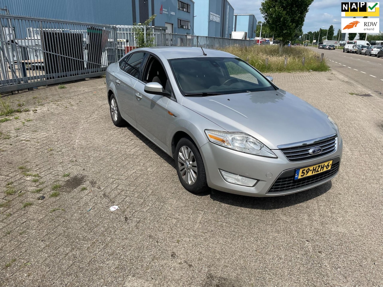 Ford Mondeo - 1.6-16V Ghia 1.6-16V Ghia - AutoWereld.nl