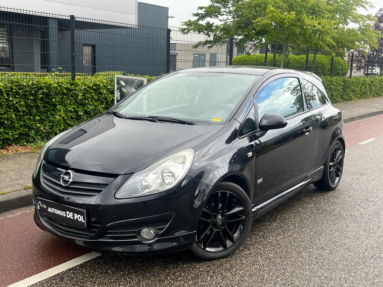 Opel Corsa - 1.4-16V Colour Edition OPC Line Cruise-Control Airco Stuur/Stoel-verwarming Multifunctione - AutoWereld.nl