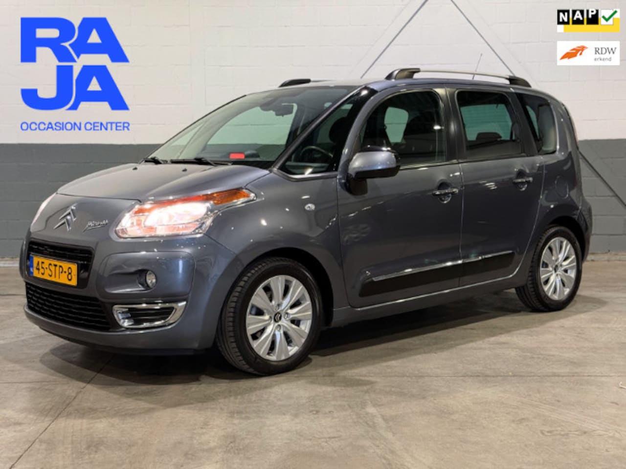 Citroën C3 Picasso - 1.4 VTi Exclusive /Nieuwstaat/Dealeronderhouden - AutoWereld.nl