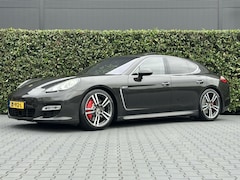 Porsche Panamera - 4.8 Turbo, PANO, XENON, LEDER/ALCANTARA, SPORTCHRONO, CAMERA, KEYLESS, NAVI, BOSE, CARBON,