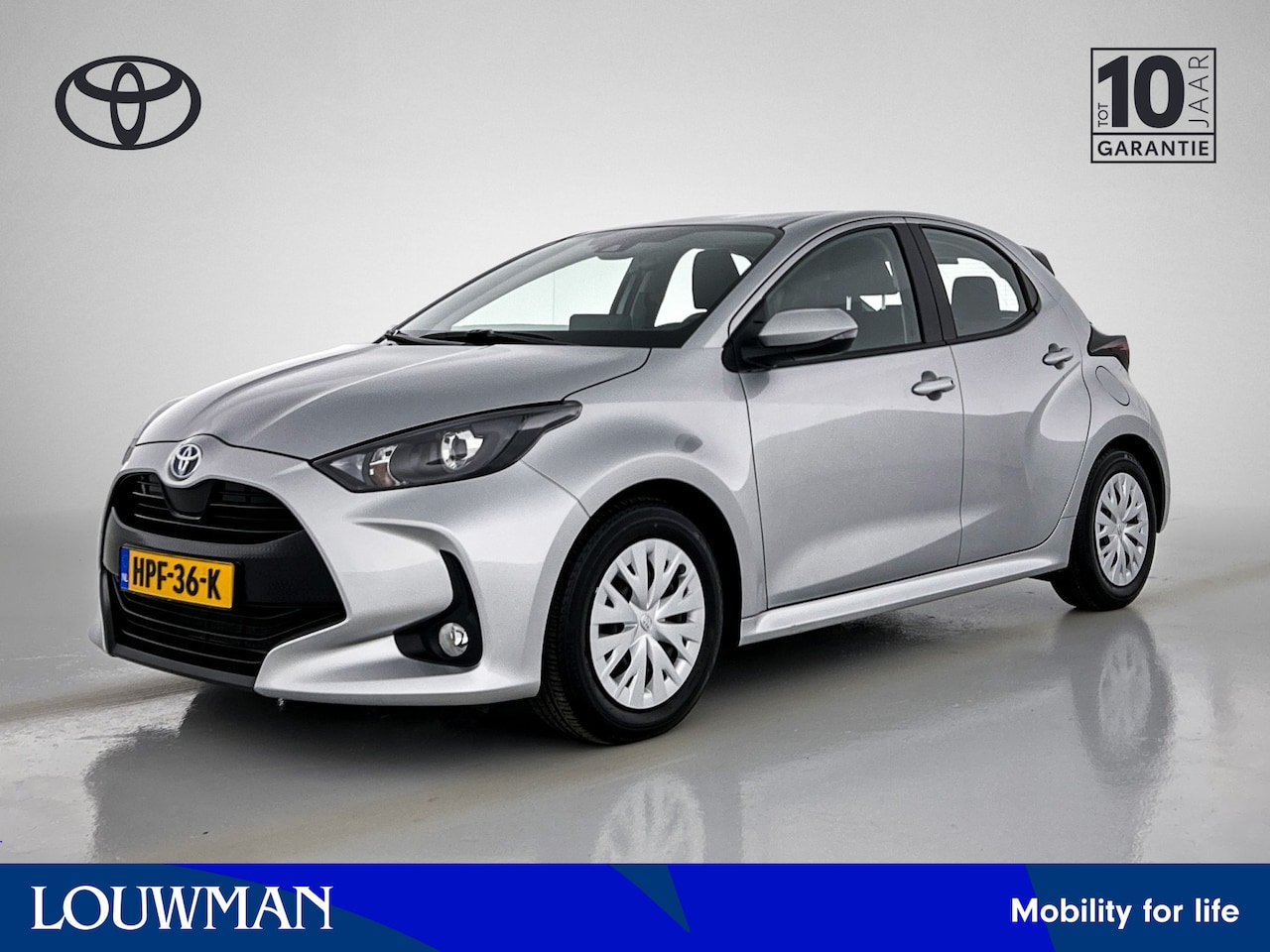Toyota Yaris - 1.5 Hybrid Active Limited | Climate Control | Carplay | Parkeercamera | - AutoWereld.nl