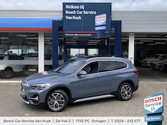 BMW X1 - sDrive20i Business Edition Plus / Automaat / NL-Auto / Dealer-Onderhouden / Vol-Leder / St