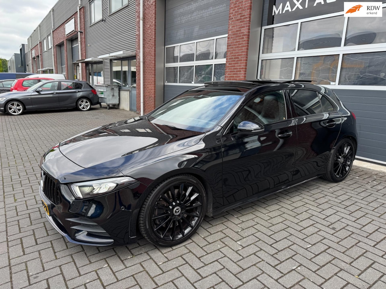 Mercedes-Benz A-klasse - A250 AMG LED Pano Widescreen Navi PDC - AutoWereld.nl