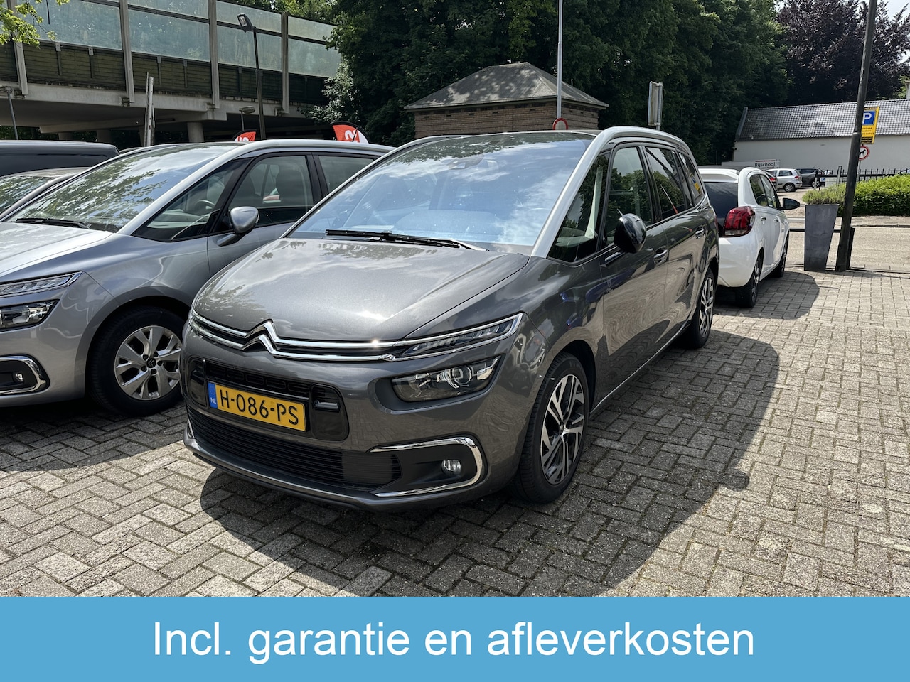 Citroën Grand C4 SpaceTourer - 1.2 PureTech Origins Binnenkort meer foto's, auto is al wel te bezichtigen - AutoWereld.nl