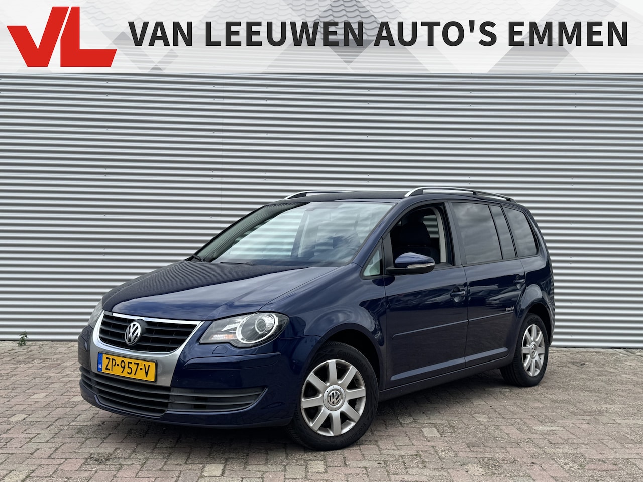 Volkswagen Touran - 1.4 TSI Highline | Nieuw Binnen! | 7-Persoons | Stoelverwarming | Navigatie - AutoWereld.nl