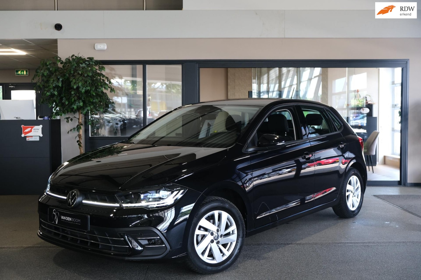Volkswagen Polo - 1.0 TSI Style IQ Led DAB+ - AutoWereld.nl