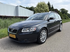 Volvo V50 - 2.4 D5 Edition II / LEER / NAVI / CRUISE