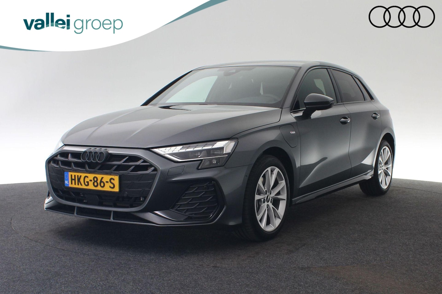 Audi A3 Sportback - S edition 40 TFSI e Optiekpakket zwart plus | Warmtewerend glas donker tint | Lichtpakket - AutoWereld.nl