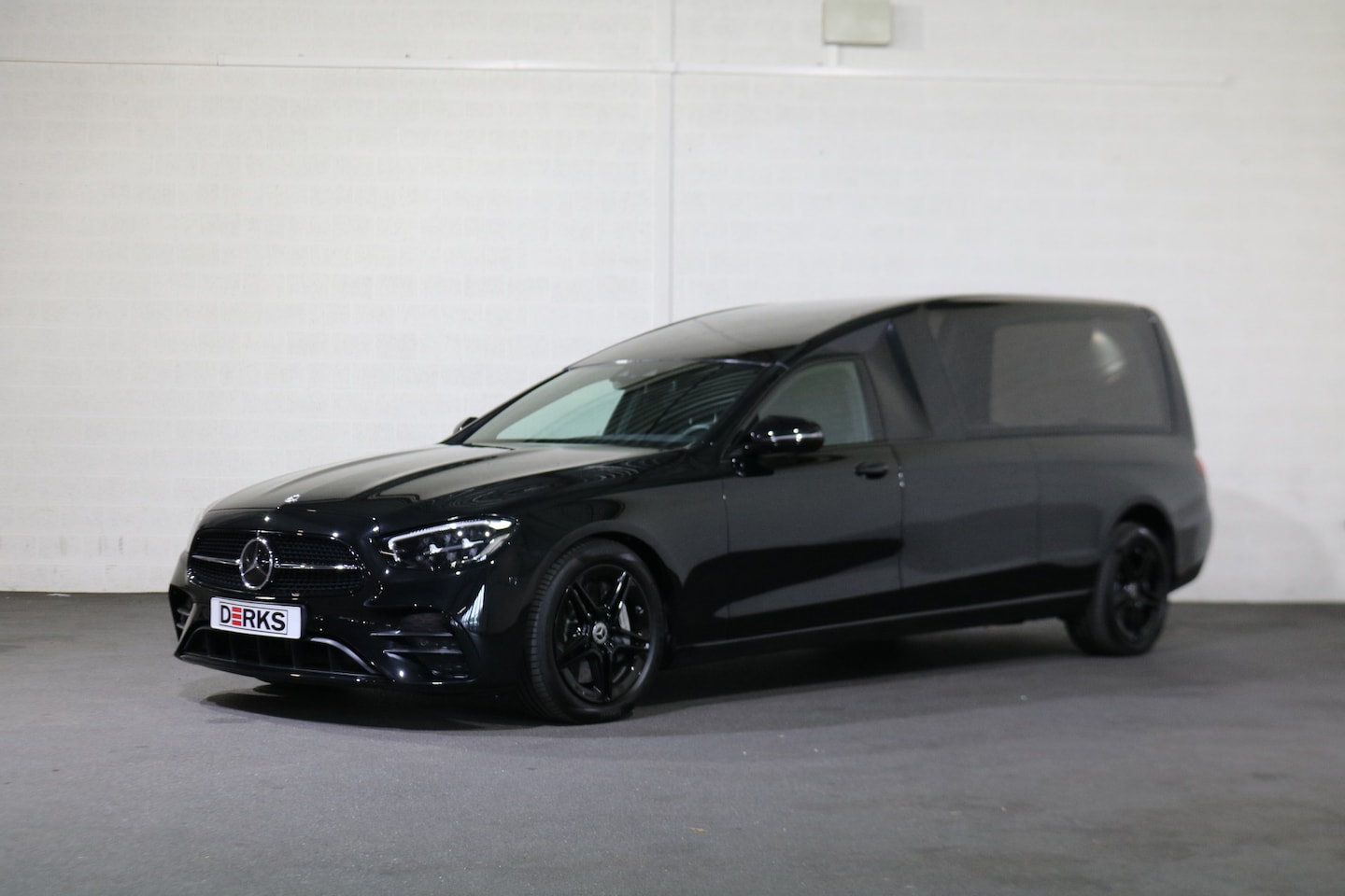 Mercedes-Benz E-klasse Estate - 300 e Plugin Hybrid Begrafenisauto - AutoWereld.nl