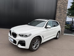 BMW X3 - XDrive30e 292pk High Executive Panorama, HUD, Trekhaak Navi prof BOMVOL