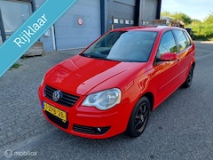 Volkswagen Polo - 1.4-16V Comfortline