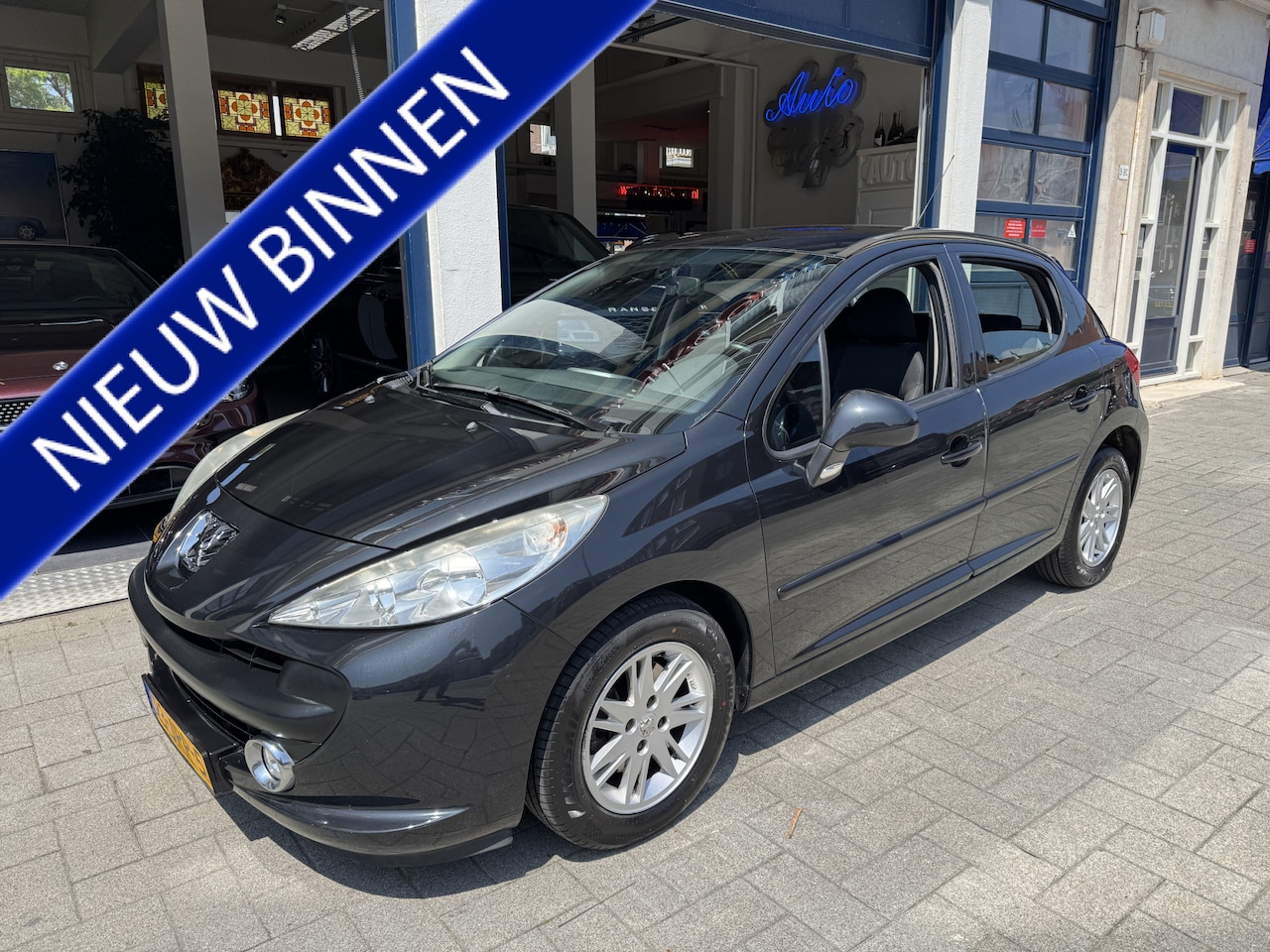 Peugeot 207 - 1.4 VTi Look 5-DEURS/NIEUWE APK - AutoWereld.nl