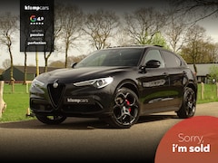 Alfa Romeo Stelvio - 2.0 T AWD 280PK | Schuifdak | Harman/Kardon | Trekhk | AllBlack | 21 inch | Ad.Cruise | Ke