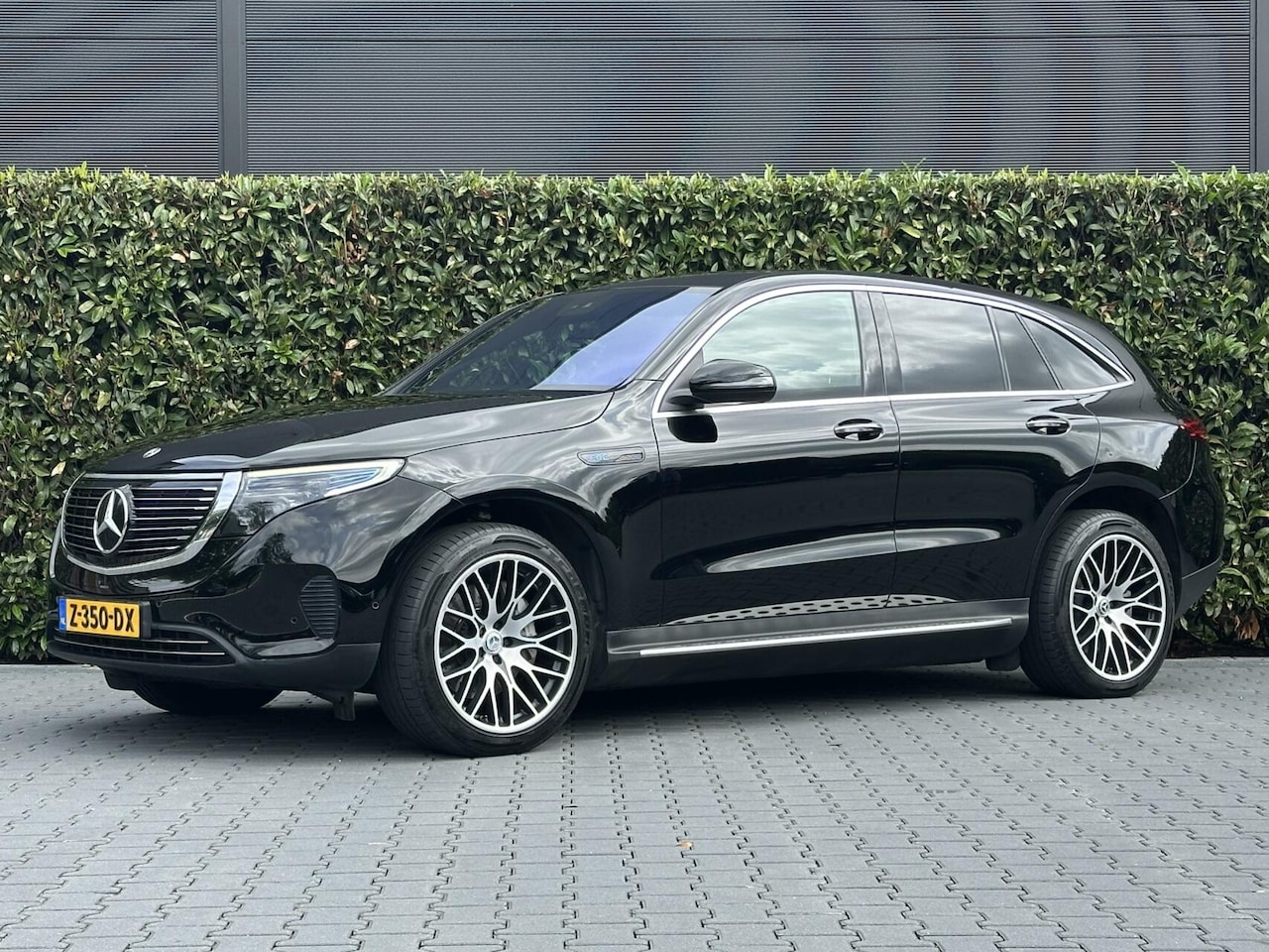 Mercedes-Benz EQC - 400 4MATIC Business Solution 80 kWh, NAVI, CRUISE, KEYLESS, DODEHOEK, CAMERA, ELEKTRISCHE - AutoWereld.nl