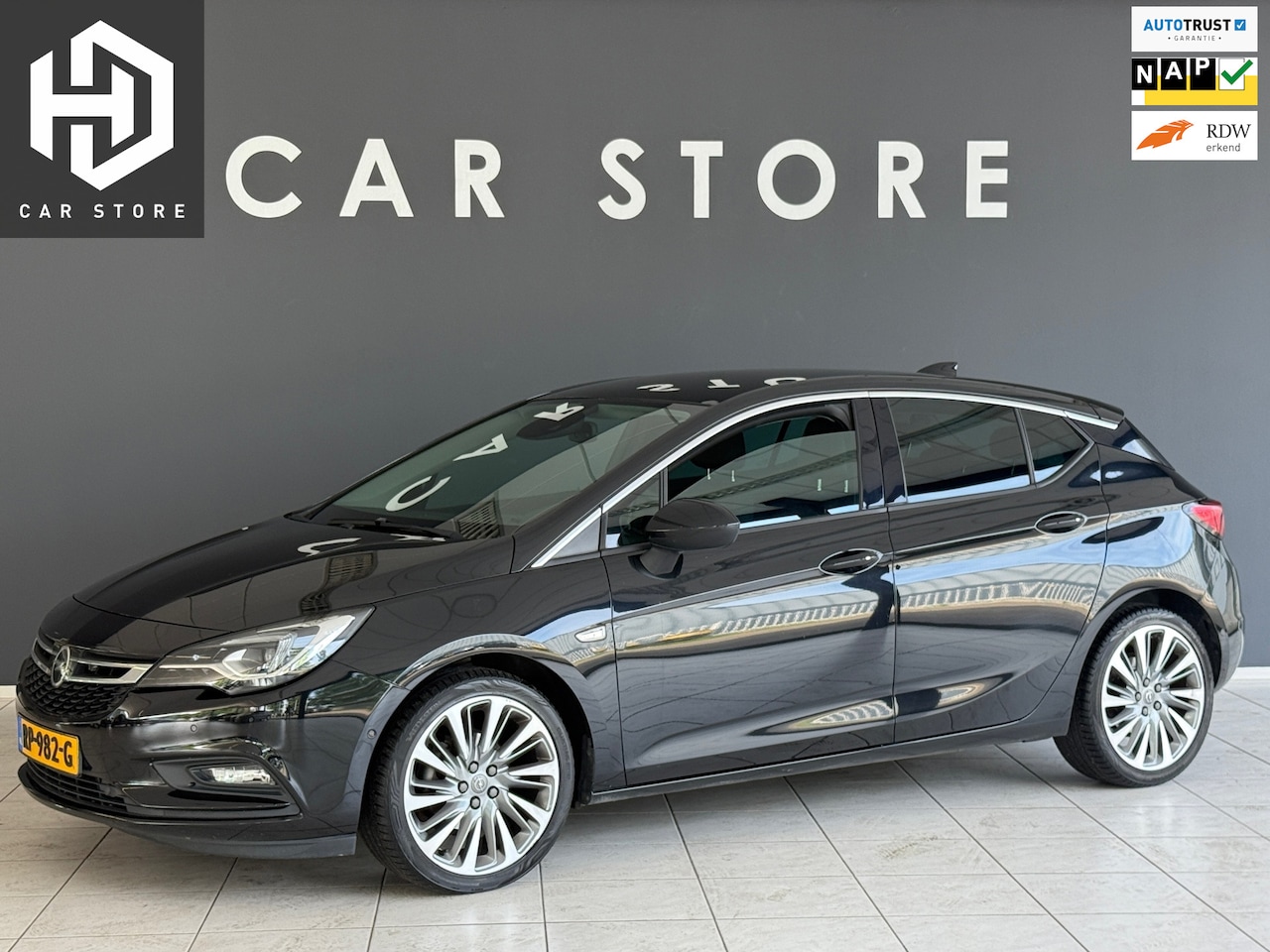 Opel Astra - 1.4 150pk BNS Executive Leder|PDC V+A|Keyles|LED - AutoWereld.nl