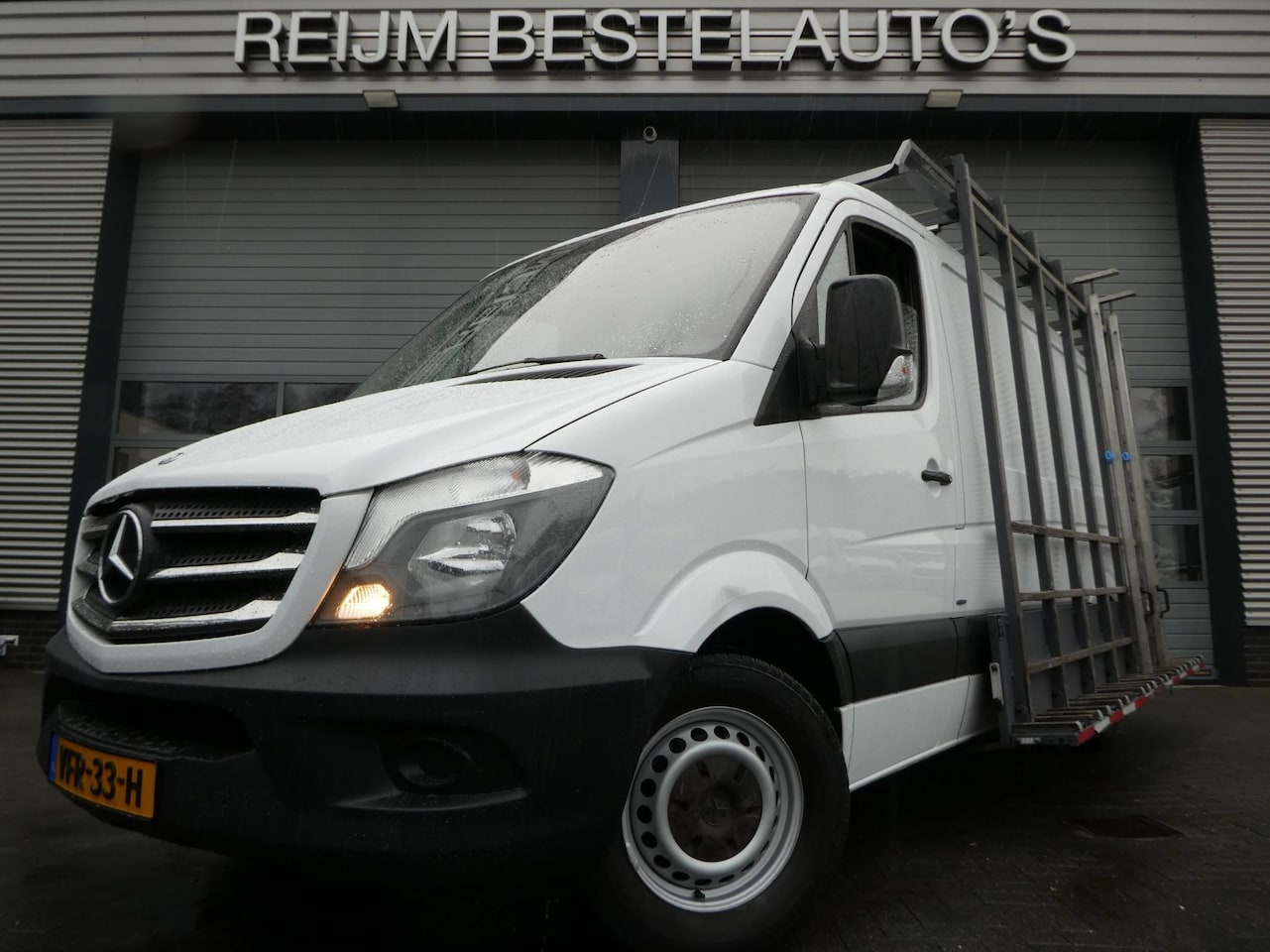 Mercedes-Benz Sprinter - 319 3.0 V6 L2H1 glasresteel /3500kg trekhaak - AutoWereld.nl