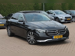 Mercedes-Benz E-klasse - 300 e Business Solution / Panoramadak / 360Camera / Leder / 18'' / Virtual Cockpit / LED K