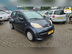 Peugeot 107 - 1.0-12V XR 4-DEURS