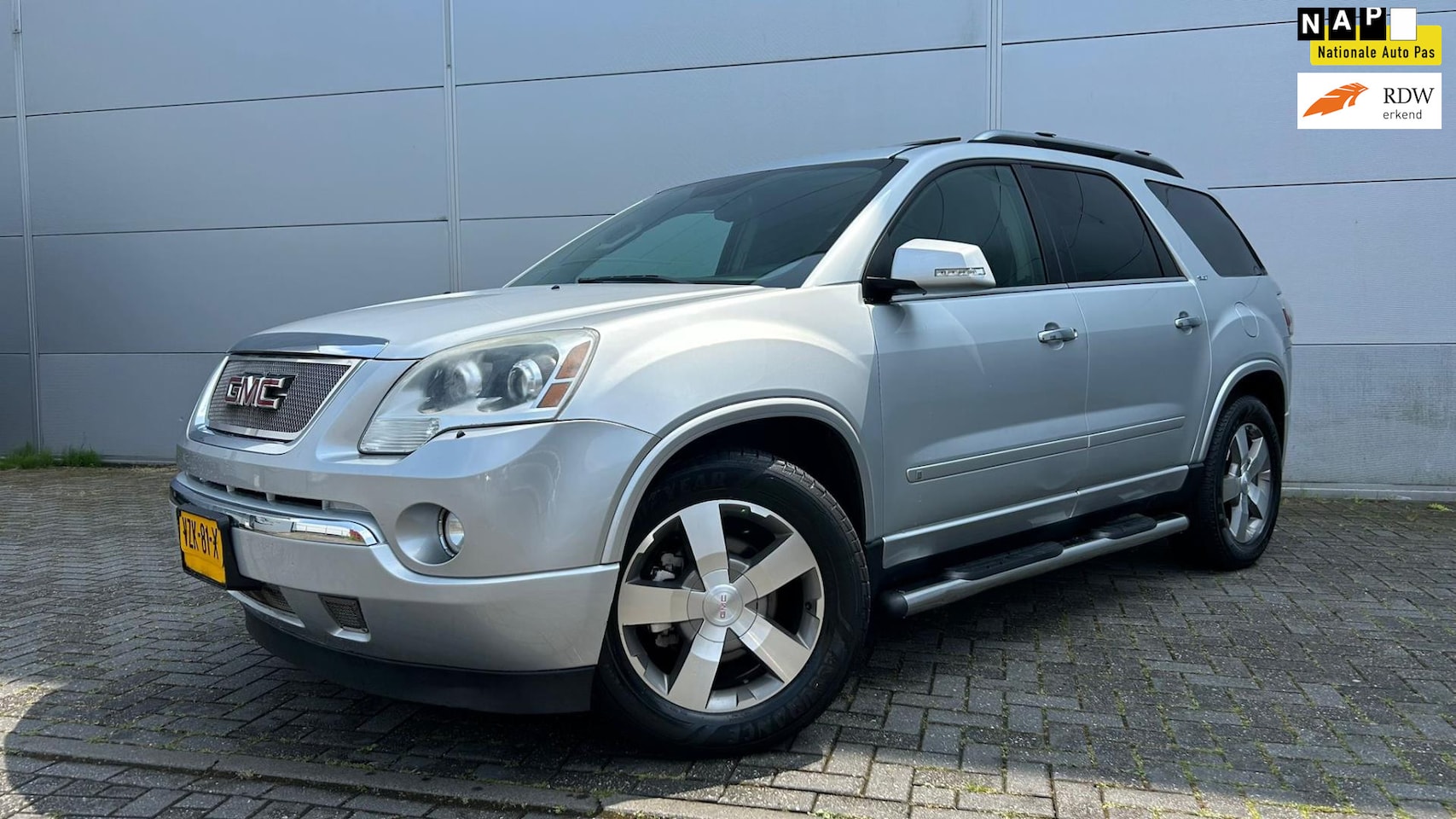 GMC Acadia - 3.5 V6 Aut, Grijs Kenteken, LPG, Youngtimer - AutoWereld.nl