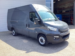 Iveco Daily - 35S18V 3.0 180 pk ZF Aut. L2H2 352 EXPORT ONLY 3.5t Trekverm./ Gev.stoel/ Climate/ Camera/