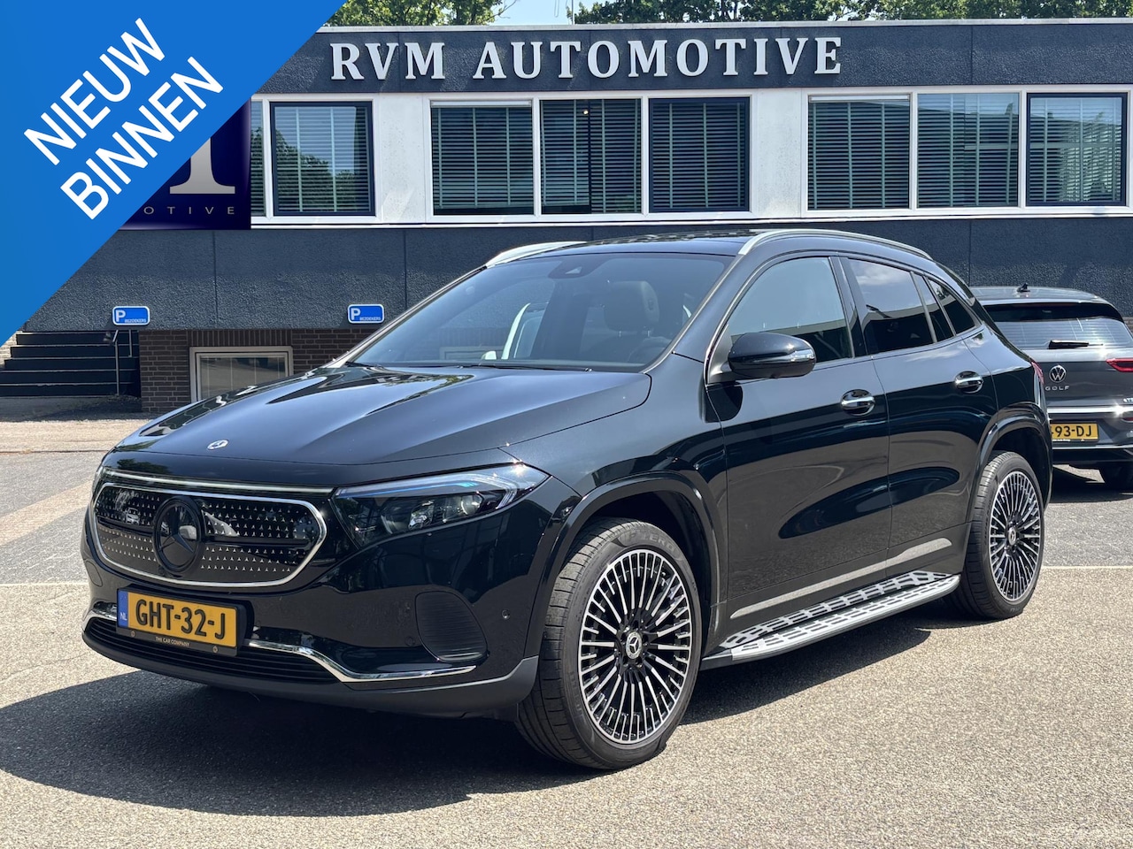 Mercedes-Benz EQA - 250 67 kWh AMG line velgen | PANORAMADAK | DODE HOEK | 360gr CAMERA | ELECTR STOELEN incl. - AutoWereld.nl