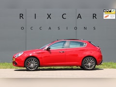 Alfa Romeo Giulietta - 1.4 T Exclusive Panodak Trekhaak NIEUWBINNEN