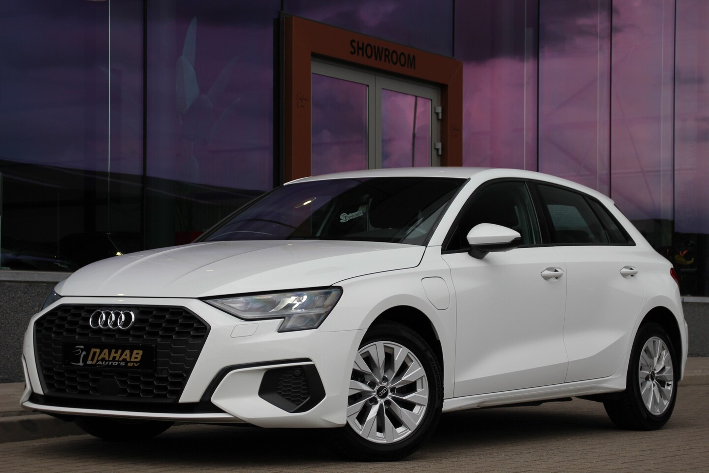 Audi A3 Sportback - 40 TFSI e Business edition | Cruise | DAB | Trekhaak - AutoWereld.nl