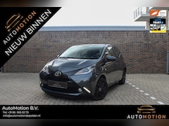 Toyota Aygo - 1.0 VVT-i x-play 69 PK, 2016, Grijs, Airco, Camera