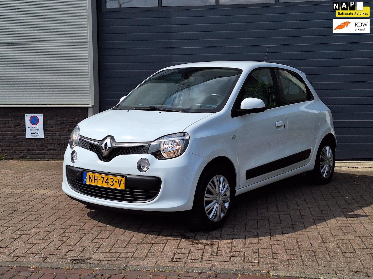 Renault Twingo - | 1.0 SCe Collection | Airco | Cruise control | Bluetooth | Leuke kilometerstand | - AutoWereld.nl