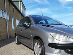 Peugeot 206 - 1.4 XR