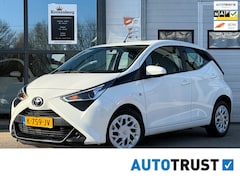 Toyota Aygo - 1.0 VVT-i x-play, AUTOMAAT, CAMERA, CARPLAY