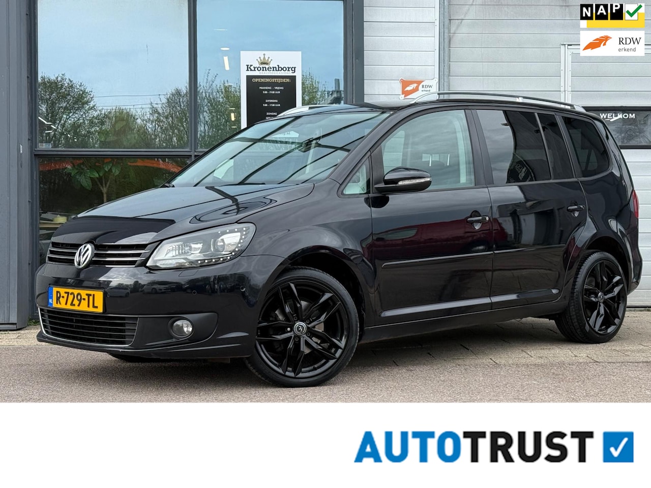 Volkswagen Touran - 1.4 TSI Highline 7p 1.4 TSI Highline 7p., CRUISECR, NAP, APK - AutoWereld.nl