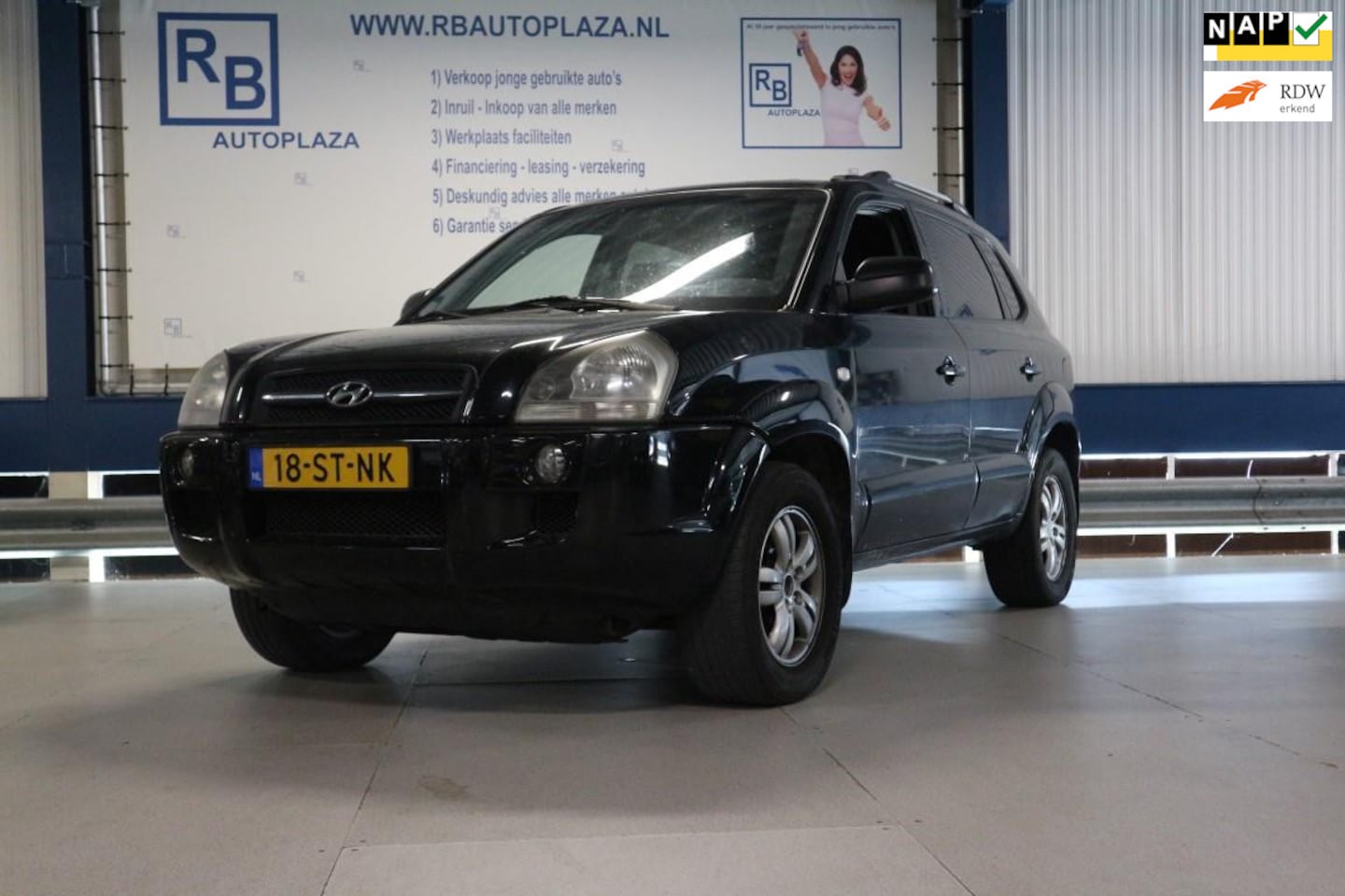 Hyundai Tucson - 2.0i Active / Nap / Nieuwe Apk / Rijklaar geleverd ! - AutoWereld.nl