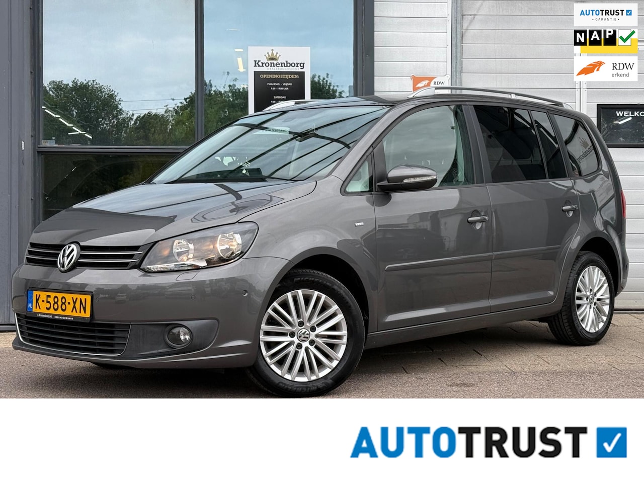 Volkswagen Touran - 1.2 TSI Highline BlueMotion 1.2 TSI Highline BlueMotion, NAP, CRUISECR, APK - AutoWereld.nl