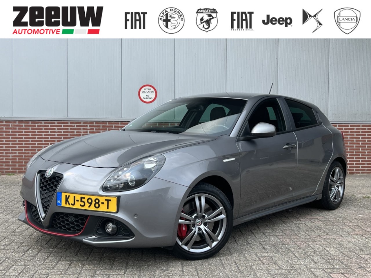 Alfa Romeo Giulietta - 1.4 MultiAir Super | Pack Veloce & Comfort | PDC | Clima - AutoWereld.nl
