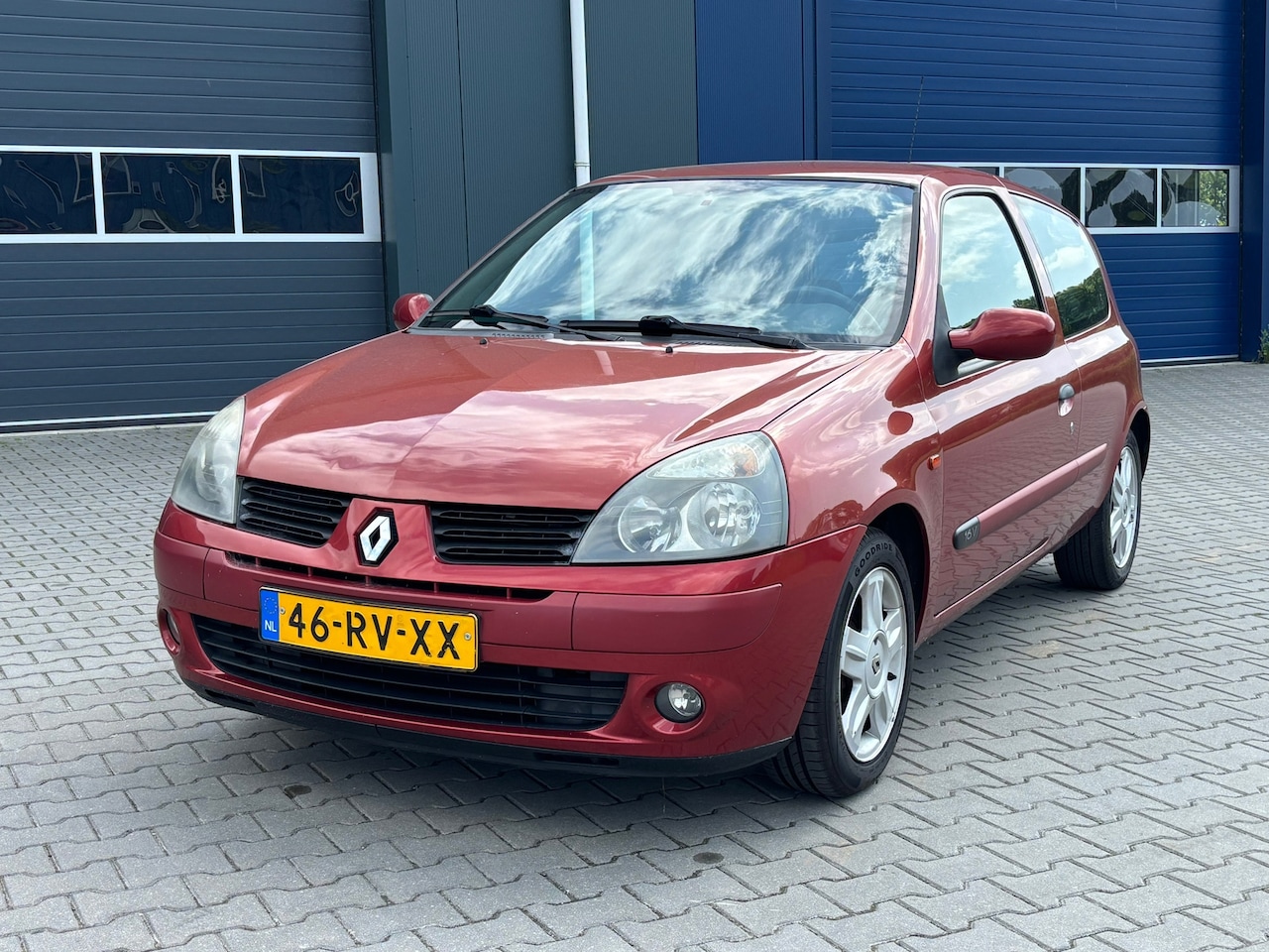 Renault Clio - 1.2-16V Authentique Comfort 1.2-16V Authentique Comfort - AutoWereld.nl