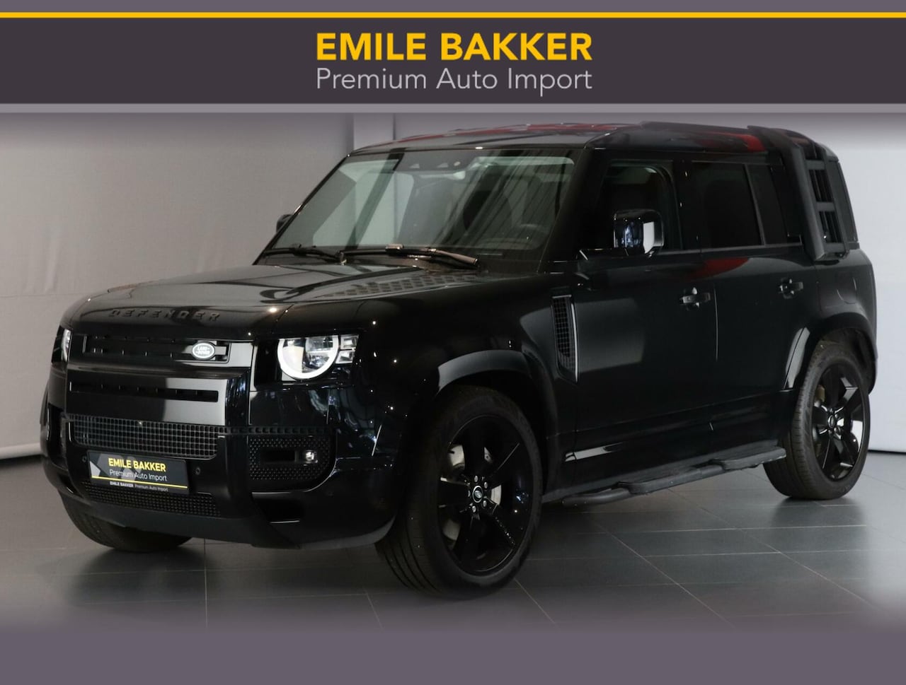 Land Rover Defender 110 - 2.0 P400e 110 19.000km! - AutoWereld.nl