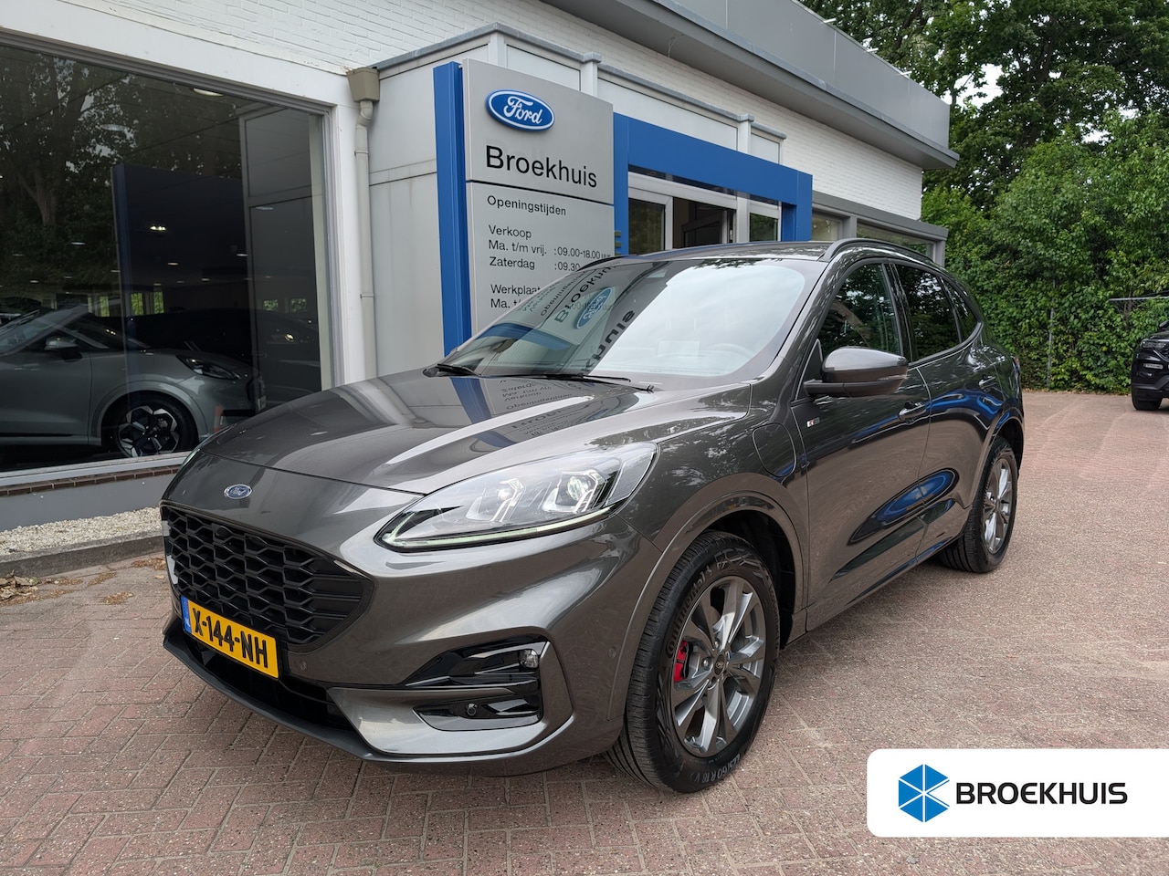 Ford Kuga - 225pk | AGR Stoelen | Head- Up Display | Adaptive Cruise | Dode Hoek detectie | Winterpack - AutoWereld.nl