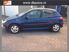 Peugeot 206 - 1.6-16V Gentry Premium automaat airco apk
