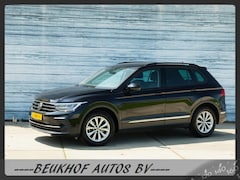 Volkswagen Tiguan - 1.5 TSI Carplay Navi Parkeersensor Lane As