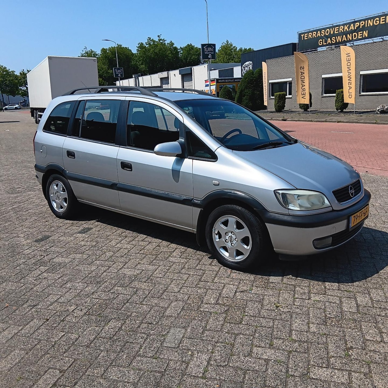 Opel Zafira - 1.8-16V Elegance Automaat 7 Persoons - AutoWereld.nl