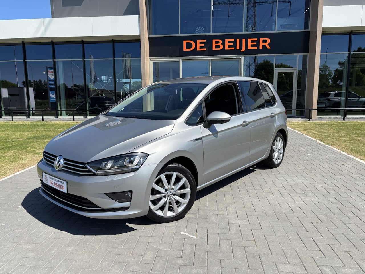 Volkswagen Golf Sportsvan - 1.4 TSI 125pk Lounge Trekhaak I Navi I Cruise - AutoWereld.nl