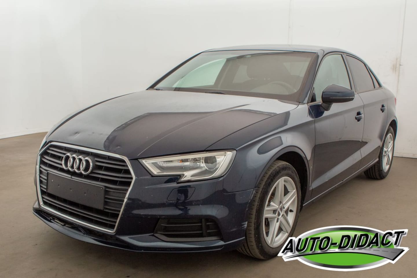 Audi A3 - 1.6 TDI Automaat Clima Navi - AutoWereld.nl