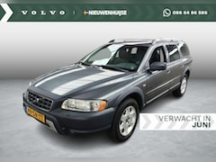 Volvo XC70 - 2.5 T Momentum | Unieke Kilometerstand | Spoiler | Trekhaak | Leder | Stoelverwarming | Pa
