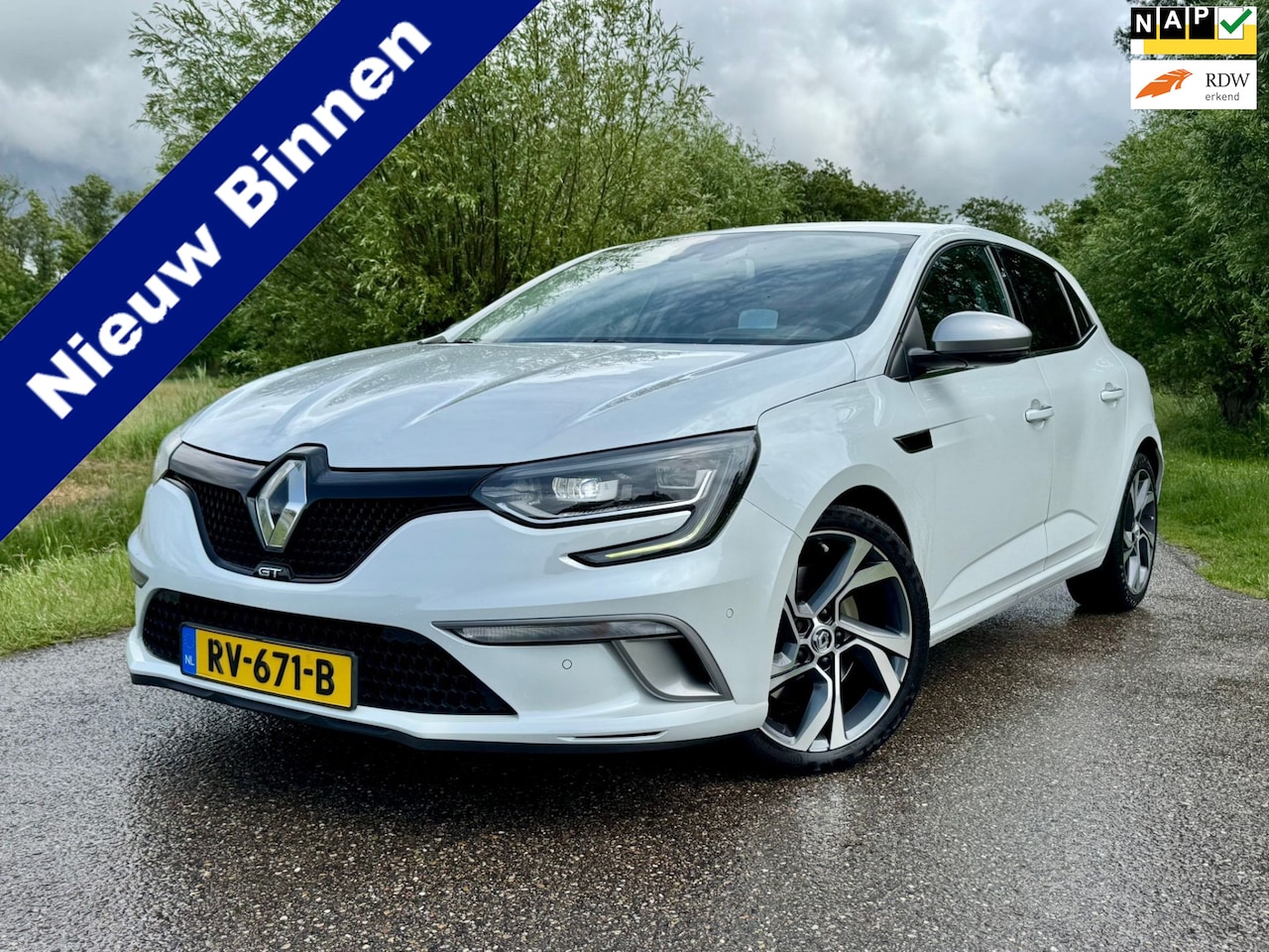 Renault Mégane - 1.6 TCe GT Sport / Automaat / Airco / Navigatie / Head-up Display / Cruise Control / 205 P - AutoWereld.nl